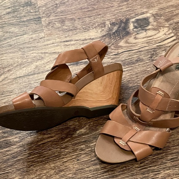 Clarks Shoes Clarks Wedge Sandals Poshmark